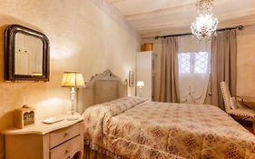 Gallery Guesthouse By Lesdomus